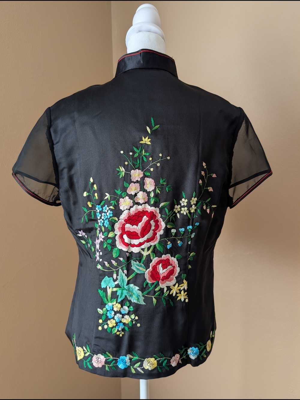 100% Silk Black Floral Embroidered Cheongsam Qipao Top Size M Vintage - Picture 2 of 13